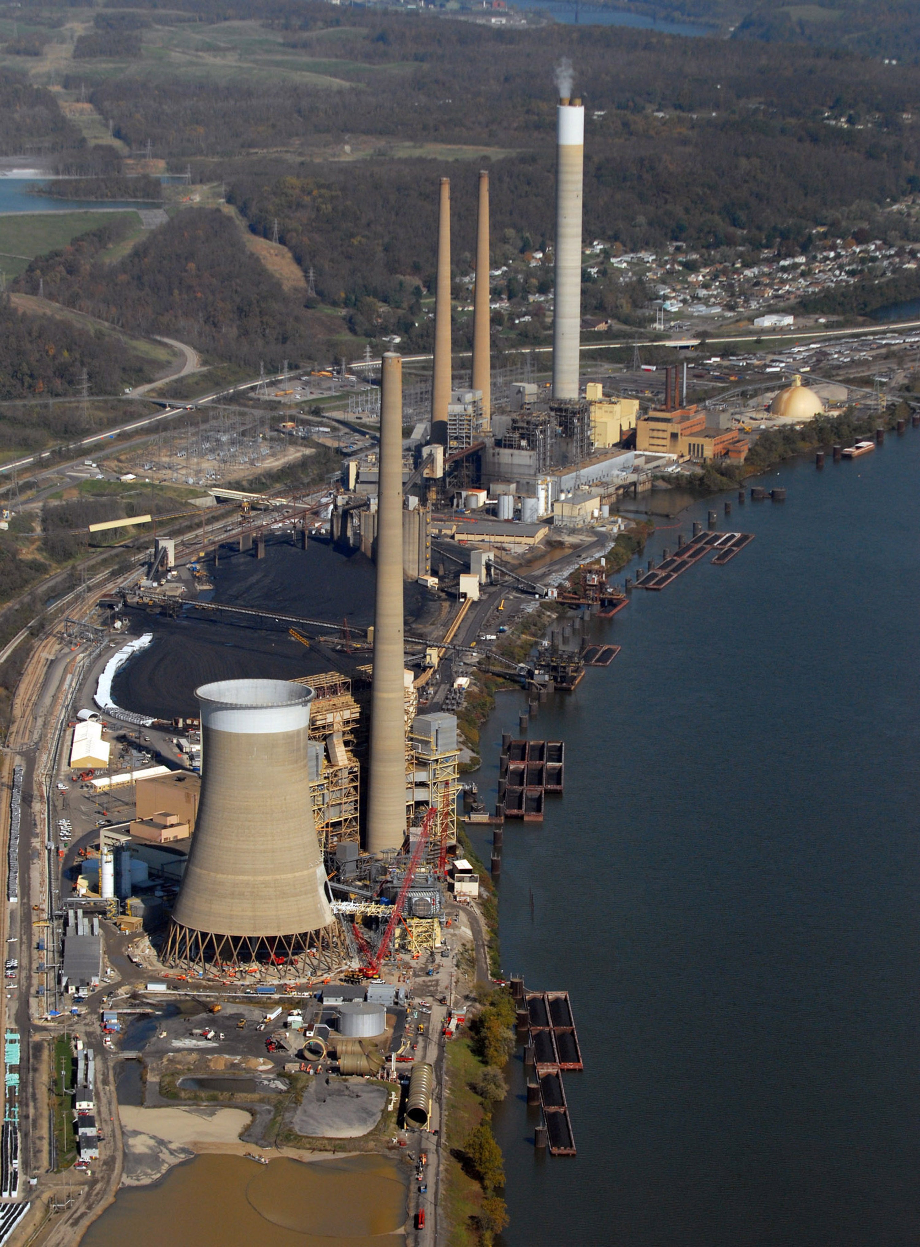 electric generating plant along the river